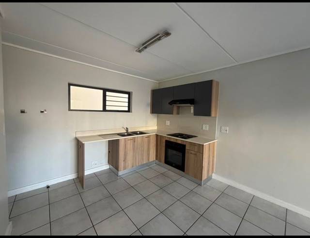 2 BEDROOM PROPERTY TO RENT IN LINBRO PARK